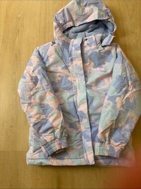 Mountain Warehouse Kids Hooded ski Jacket in Pastel Camouflage